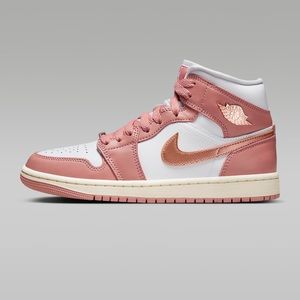 Air Jordan 1 Mid SE- Women’s 9 💕